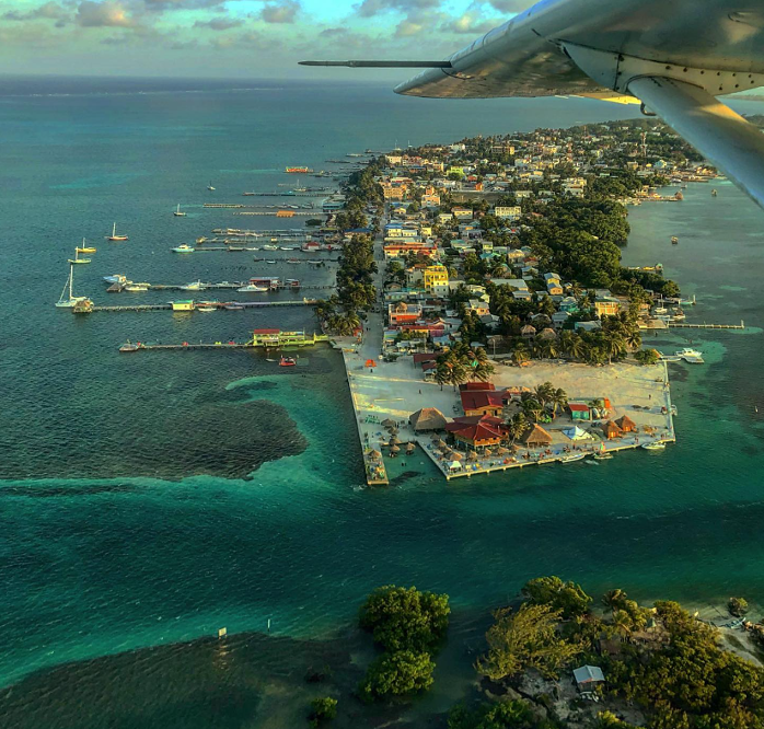 Fun fact: Did you know The Split in Caye Caulker was originally hand-dug, but was further shaped by the mighty Hurricane Hattie in 1961?😱 Now, it serves as the ultimate swimming spot on the island, with its aqua waters beckoning all to take a dip.🌊 #TravelBelize 📸: @rebelasian