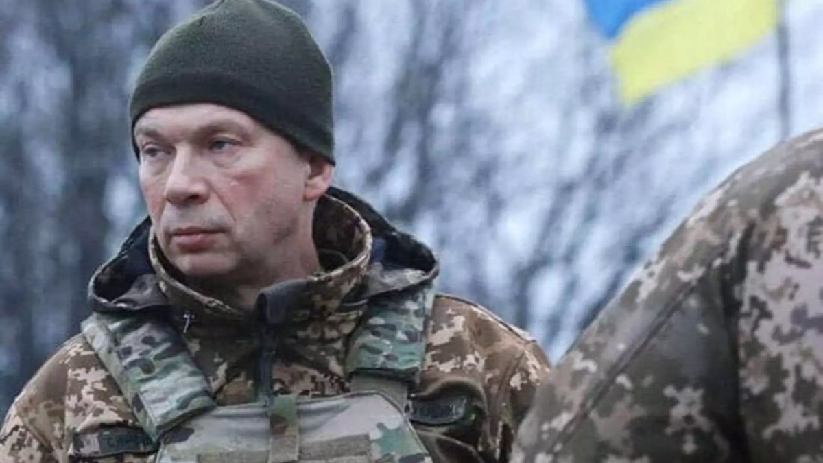 Ο Syrskyy δήλωσε σχετικά με την απειλή για την AFU στο Μπαχμούτ και το Τσάσοβι Γιαρ

⏺'Οι ρωσικές ένοπλες δυνάμεις έχουν λάβει εντολή να αναλάβουν τον έλεγχο του Chasov Yar, στην περιοχή του Ντονέτσκ, μέχρι τις 9 Μαΐου'.

1/3