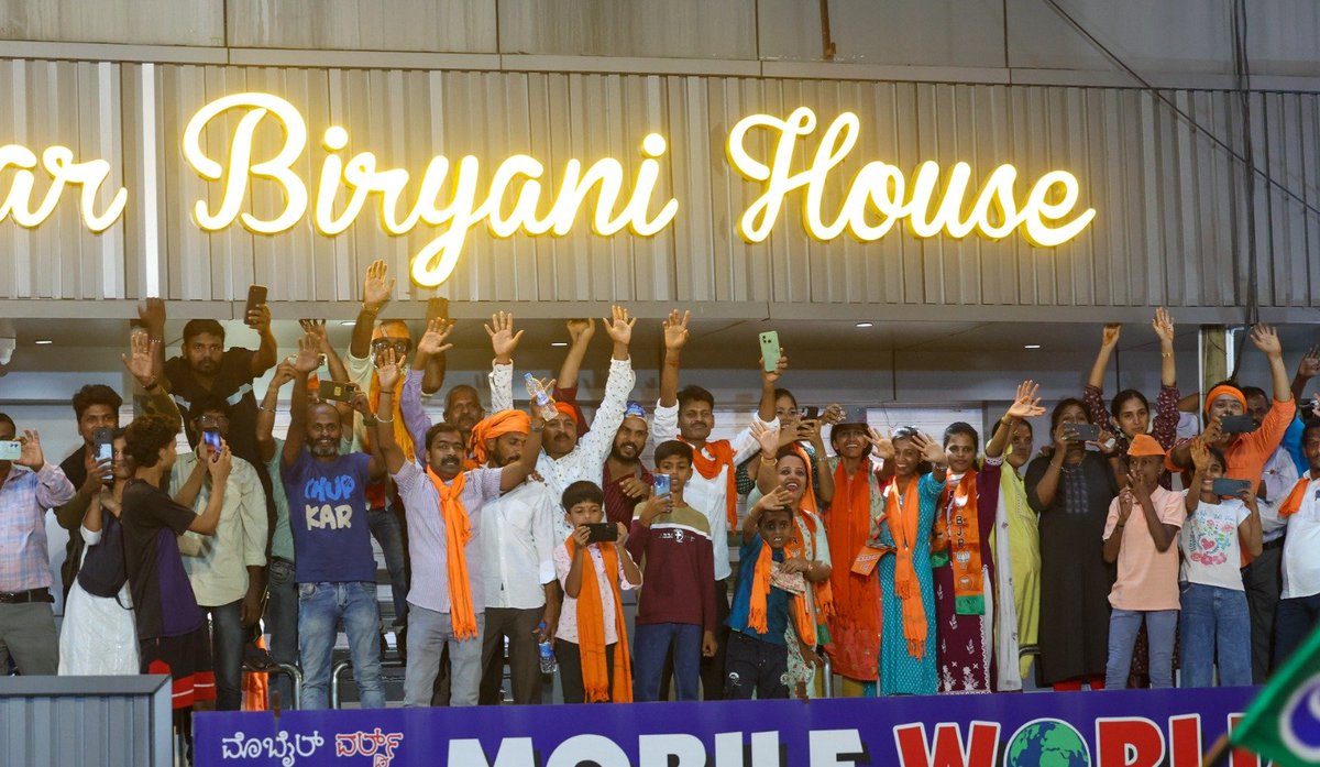 narendramodi's tweet photo. ನಾವು ಇಂದು ಬಿಡುಗಡೆ ಮಾಡಿದ ಸಂಕಲ್ಪ ಪತ್ರದಲ್ಲಿ ಮಂಗಳೂರು ಅಭಿವೃದ್ಧಿಗಾಗಿ  ಸಾಕಷ್ಟು ಕುತೂಹಲಕಾರಿ ಅಂಶಗಳಿವೆ. ವಿಶೇಷವಾಗಿ ನಗರಾಭಿವೃದ್ಧಿ ಮೂಲಕ “ಸುಗಮ ಜೀವನ” ಕಲ್ಪಿಸುವುದು ಮತ್ತು ಇತರೆ ಕೆಲಸಗಳನ್ನು ಮಾಡುತ್ತೇವೆ. ಮೀನುಗಾರಿಕೆಯಂತಹ ಕ್ಷೇತ್ರಗಳಲ್ಲಿ ನಿರೂಪಿಸಲಾದ ದೃಷ್ಟಿಕೋನ ಕರಾವಳಿ ಆರ್ಥಿಕತೆಯನ್ನು ಪರಿವರ್ತಿಸುತ್ತದೆ. https://t.co/612vxoTMqJ