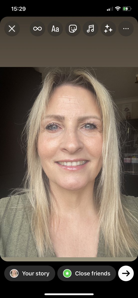 CWP_DonnaN's tweet photo. As someone who never wears foundation, I am super happy with this light, well matched tone, used by professionals foundation! A touch of bronzer and blush https://t.co/rU2RWtVf9C
Highly pigmented make up, a little goes a long way! 
#limelife #limelifebyalcone #makeup #skincare https://t.co/Kn7HdWw6Wo