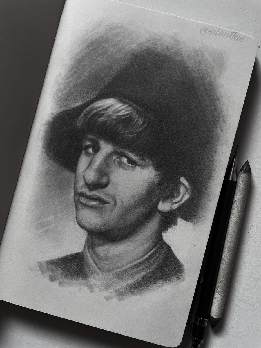 Ringo ✏️🥁 Graphite pencil in my sketchbook