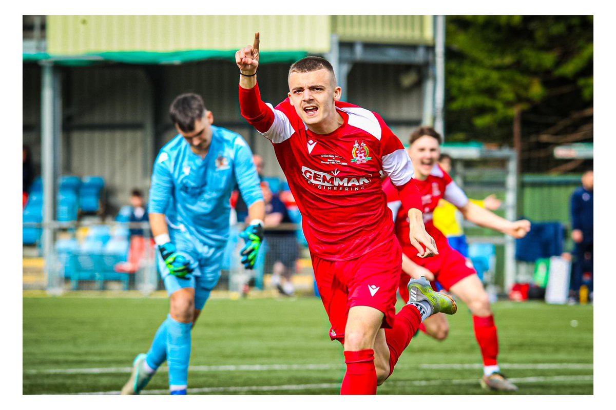 GET IN!!!!! Youth Cup winners🏆6-2 full time, thanks to our opponents who gave it their all second half! #IAmRed