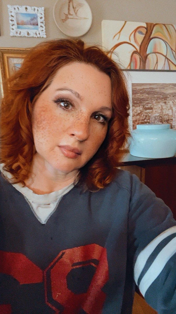 I’m not sure how I feel about TikTok filters. It’s like a Time Machine. This was me today, but in the 90’s. Unfortunately, I can’t replicate this today in the today’s.