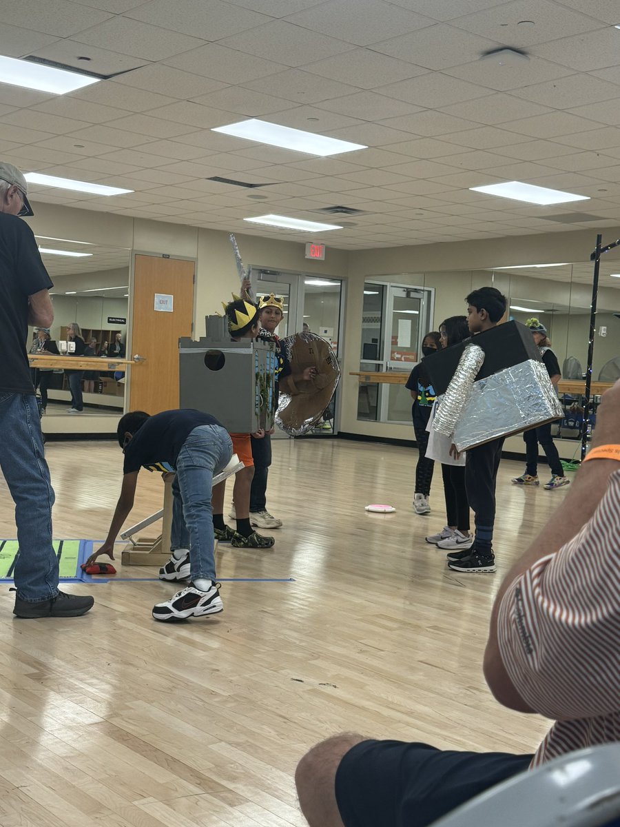 Amanda Dickson tweet media