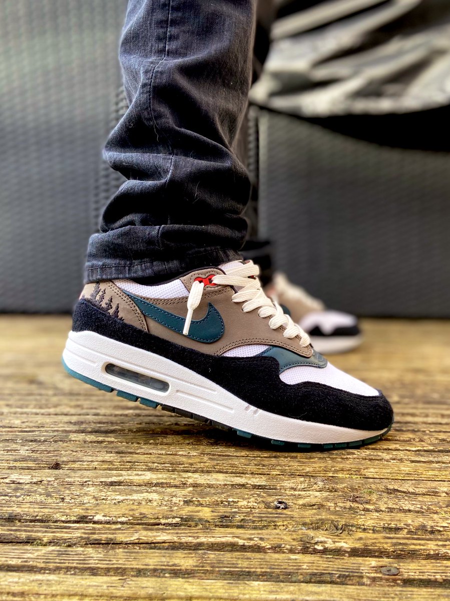 #KOTD -  NIKE AIR MAX 1 ESCAPE , SUNDAY FUNDAY 🤩👟👀🔥#airmax1escape #airmax1 #AirMax @nikestore #airmaxGang #nikeairmax #Nike  #sneakerhead #sneakerheads #SneakerScouts #sneakeraddict #sneakercollection #SNKRS #snkrskickcheck #snkrsliveheatingup #yoursneakersaredope 🇬🇧👟🔥
