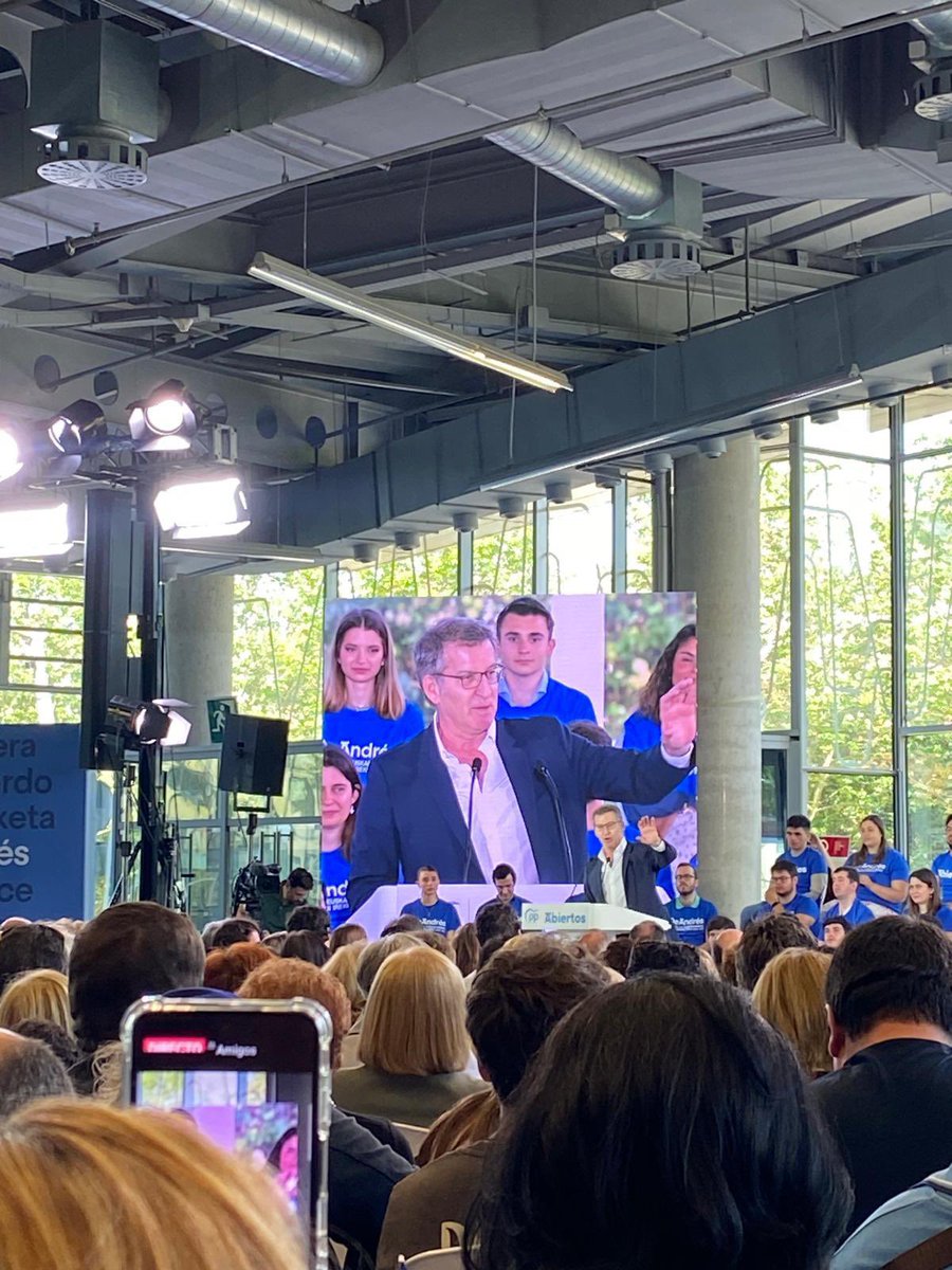 Una amplia representación del @pp_ovd acompañamos a <a href="/JavierDeAndres_/">Javier De Andrés</a> y a <a href="/NunezFeijoo/">Alberto Núñez Feijóo</a> en Bilbao.

El <a href="/PPVasco/">Partido Popular Vasco</a> es la única papeleta que lo cambia todo y asegura salir del nacionalismo.

Agradecemos a todos los afiliados esta gran movilización.

#PorUnaEuskadiAbierta | #VotaPPVasco