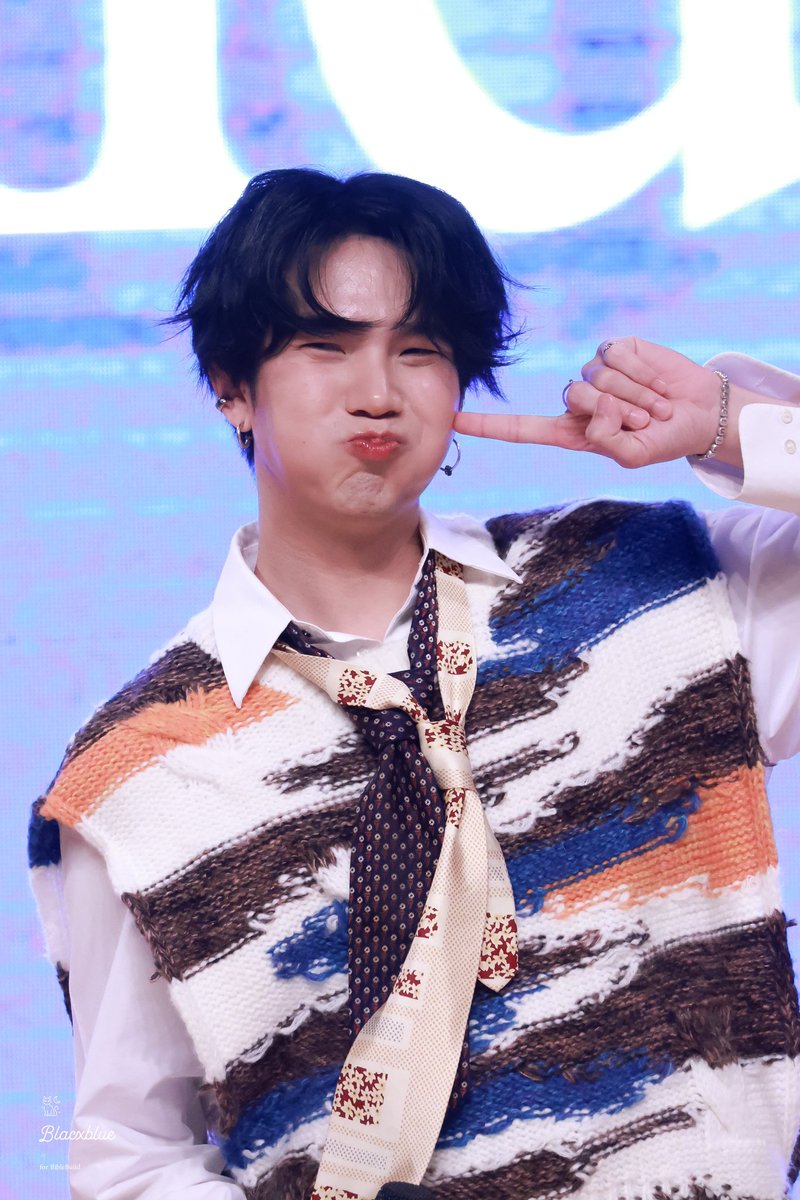 BuildJakapan_PL's tweet photo. ✨ MHMA Netizens ✨

🌸 15.04.2024 🌸

🎯 100 RT
🎯 25 comments

I vote for @JakeB4rever
#NETIZENSREPORT #BuildJakapan for Most Handsome Man Alive #MHMA2024 #MHMA2024BuildJakapan @thenreport https://t.co/P2W5JlQzoq
