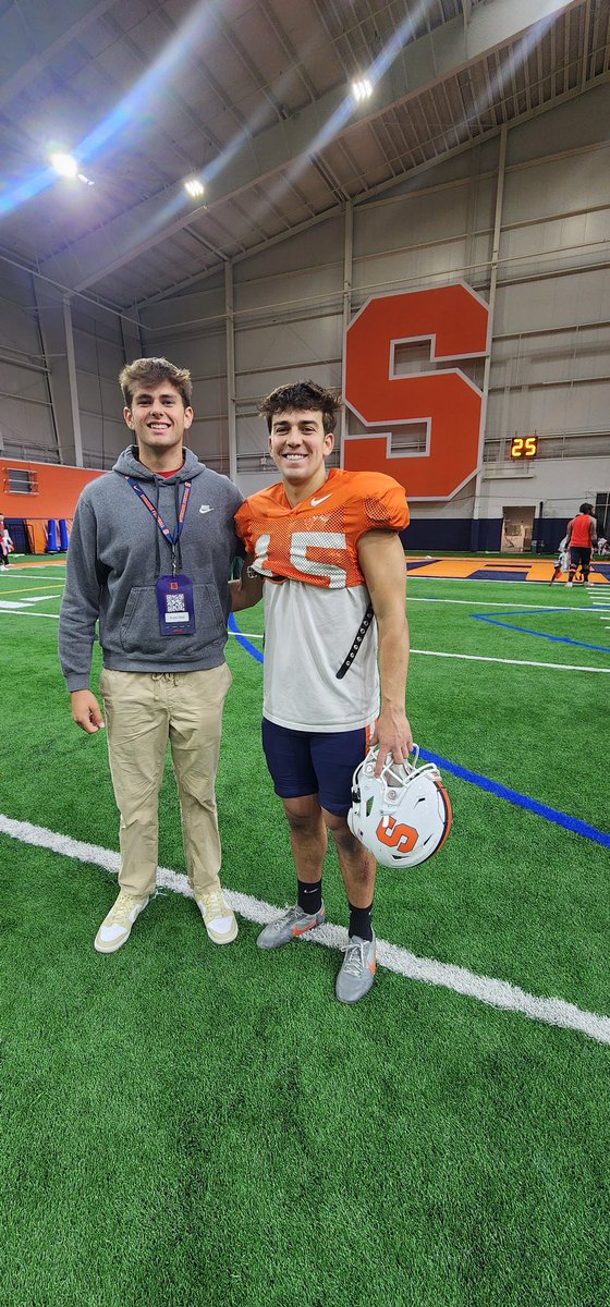I had a wonderful visit @CuseFootball. Thank you @CoachVollono and @CoachWCoale for having me. It was also great to see a fellow Florida boy @bradydenaburg. Great conversations with all!! @FentressKicking @johnnywilk_john @4thDownU @HKA_Tanalski @footballCudas