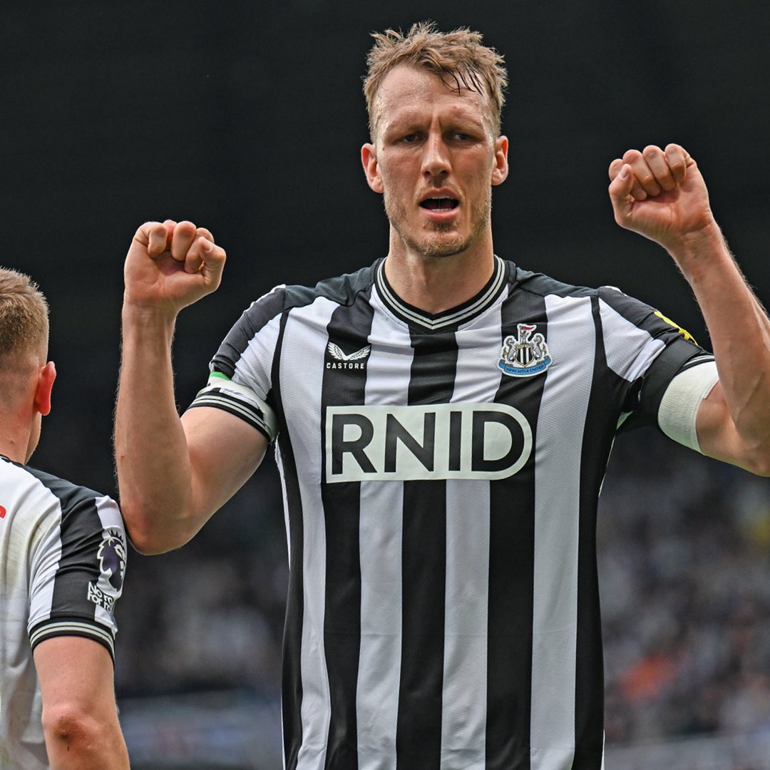 ⬛️⬜️| @nufc x @RNID RECAP: What a game to experience the latest shirt technology for those with hearing loss, which transformed the stadium into a touch sensation with special ‘haptic’ shirts. You can keep your 4th shirts. More advancements like this please 👏