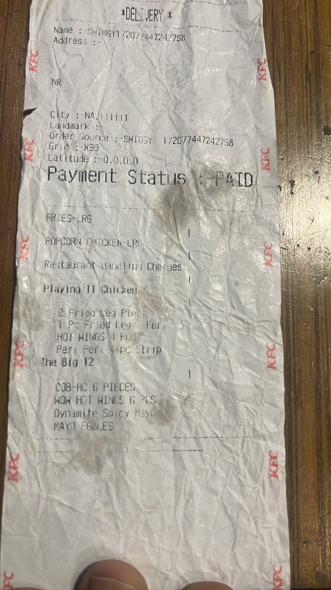 shelspace's tweet photo. @SwiggyCares @Swiggy
Ordered two KFC buckets for guests. Only one arrived. Tried to complain. Cannot upload photo due to app error. No way to contact anyone in Swiggy customer care . Guests still waiting. Big letdown by Swiggy. https://t.co/BjENNR9BwT