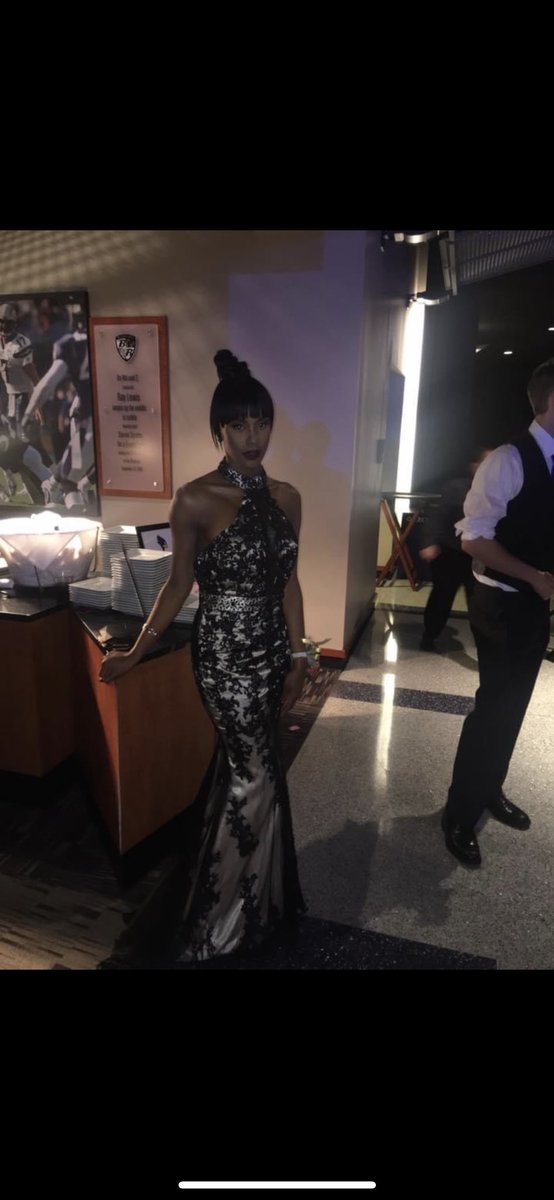 welcometo_asia's tweet photo. #Prom2k17 🥰❤️ what a time. https://t.co/OYHuFzwppw