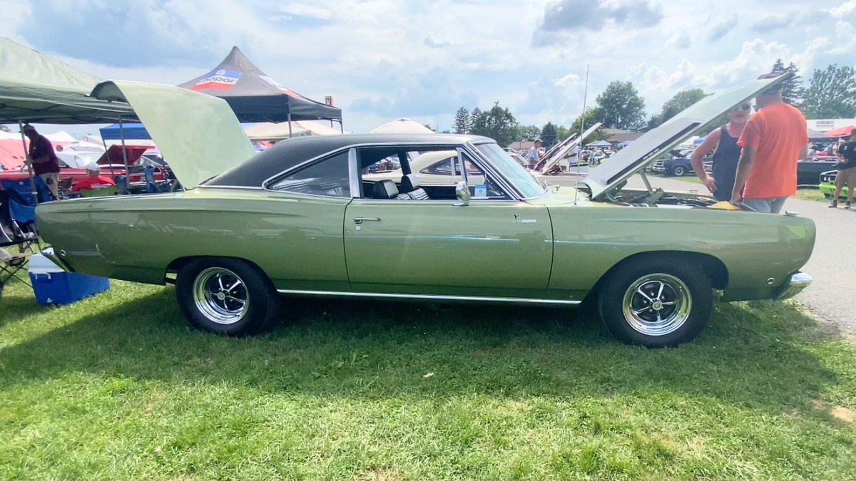 Like, Love or Leave? 1968 Plymouth Road Runner