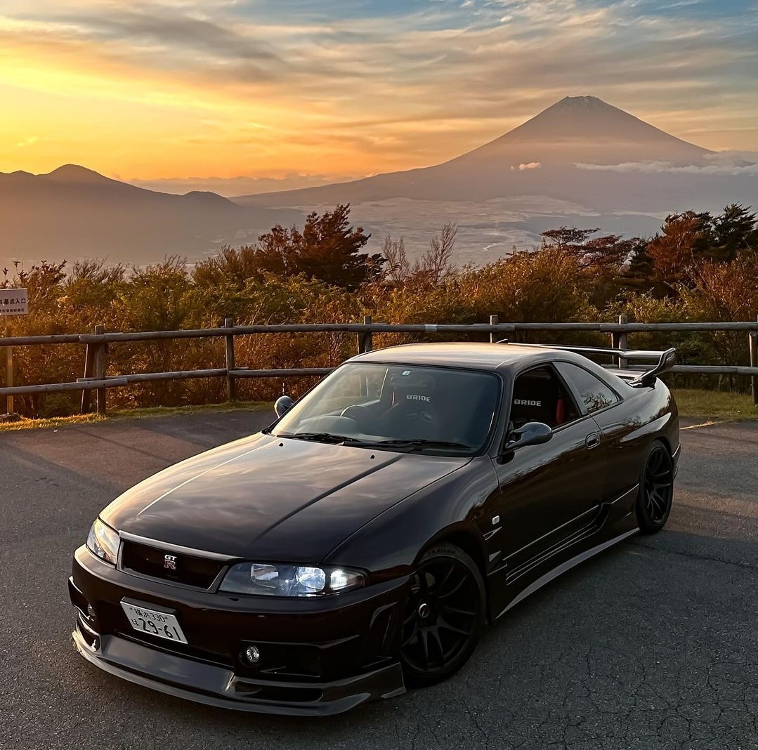 Nissan R33 Skyline GT-R