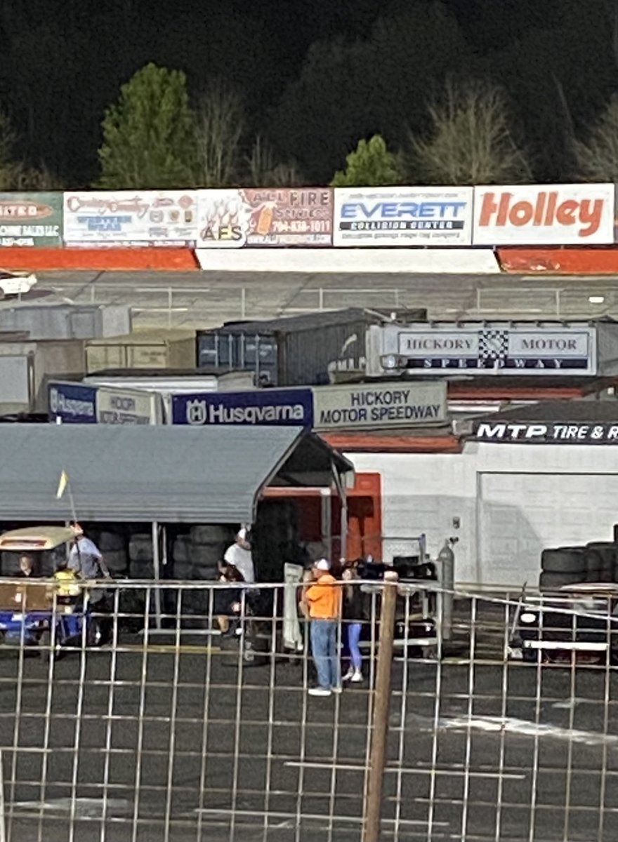 slidensideways's tweet image. Had a great time last night with some tour type mod action @hickoryspeedway @SMARTMods_ never disappoints #shorttracklife #modified #hickoryhundred