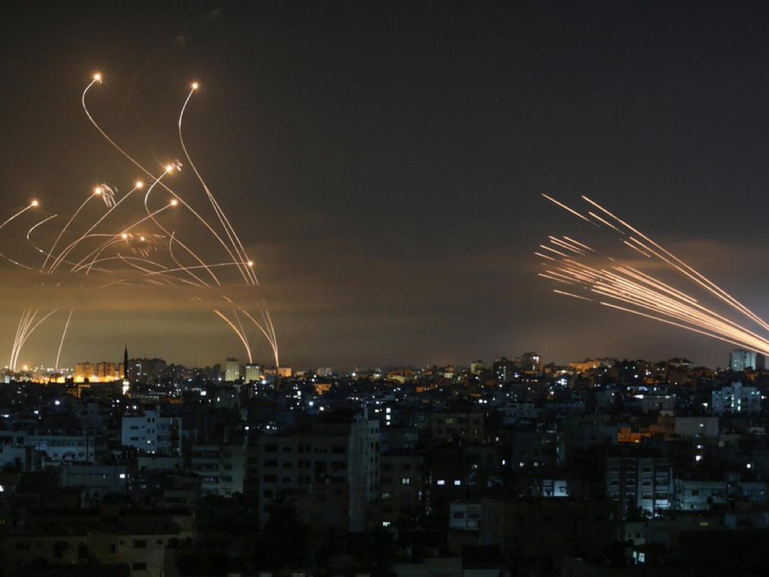 hania___2's tweet photo. “Israel is protected from missiles by multi-billion Iron dome as pictured,While my country Kenya is protected by the God of Israel 😩😁😂" COPIED 

World War 3 Dollar EPRA #IranAttackIsrael #IranAttack #ARSAVL https://t.co/vlJkSEfF7q