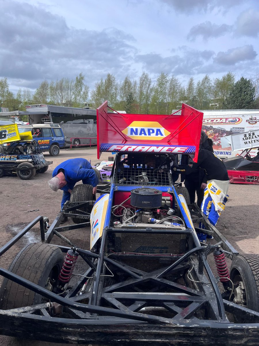 🔵🟡 Jack France was looking the part in his new @alpinestars race wear today 👌 

📸: Ian Bannister Photography

#NAPARacingUK #StockCar #StockCarRacing #Alpinestars #RacingDriver