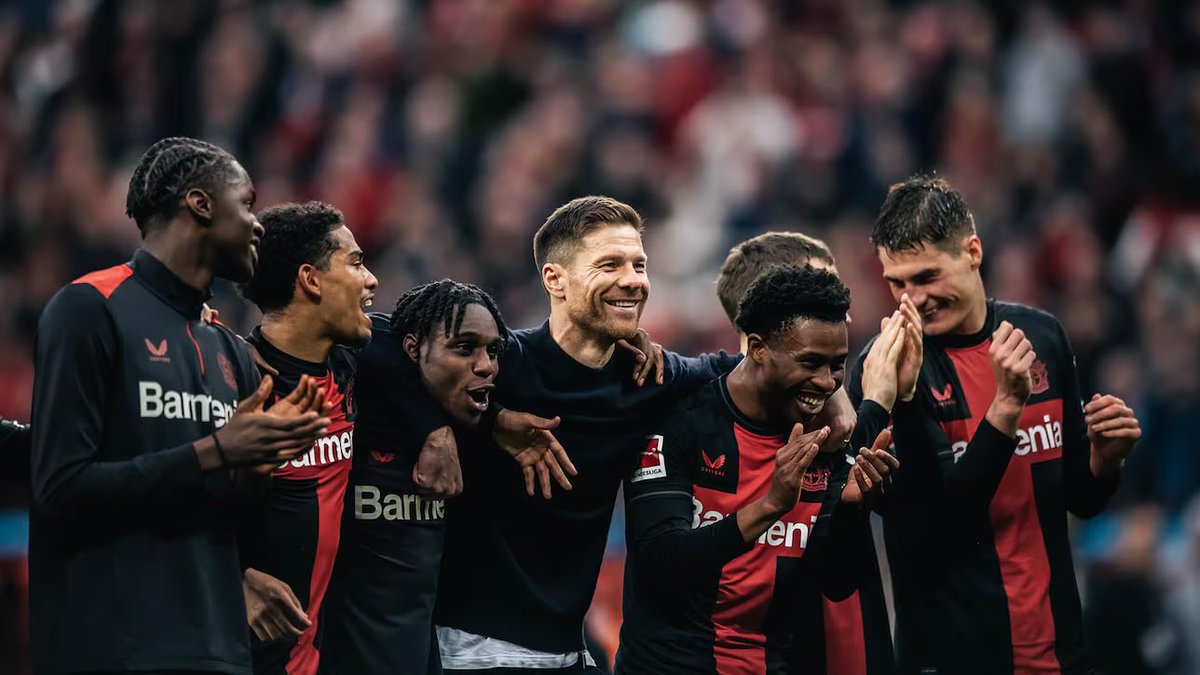 🇩🇪 ¡El Bayer Leverkusen es campeón de Alemania por primera vez en la historia! ➡️ El equipo de Xabi Alonso acaba de terminar con la hegemonía del Bayern Munich de once años consecutivos ganando la Bundesliga.