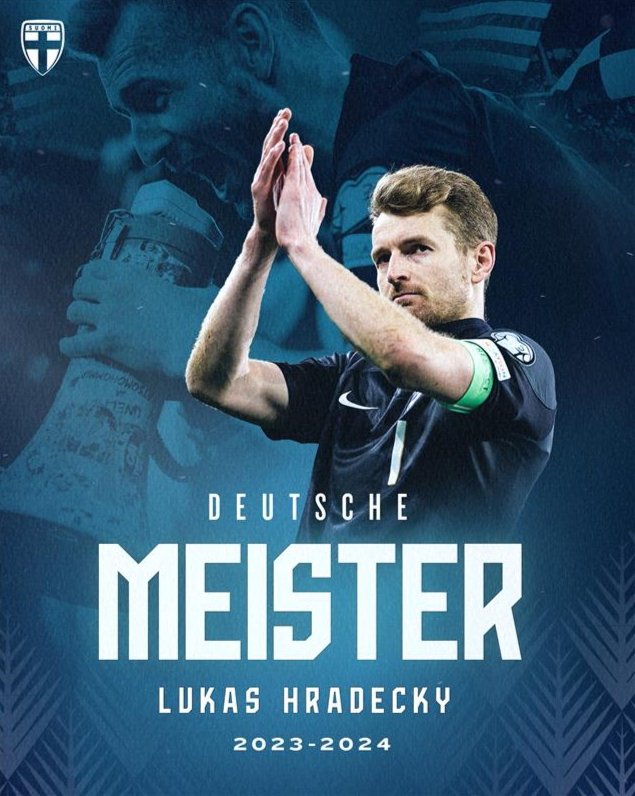 Huuhkajat's tweet photo. Lukas Hradeckyn Bayer Leverkusen on Saksan mestari! 😍🏆

Bundesliigan mestaruus on Leverkusenille seurahistorian ensimmäinen - pokaali tuli näytöstyyliin, sillä joukkue ei ole hävinnyt tällä kaudella otteluakaan. Glückwunsch, @HradeckyLukas! 🙌 #Huuhkajat https://t.co/ii36DJlPKj