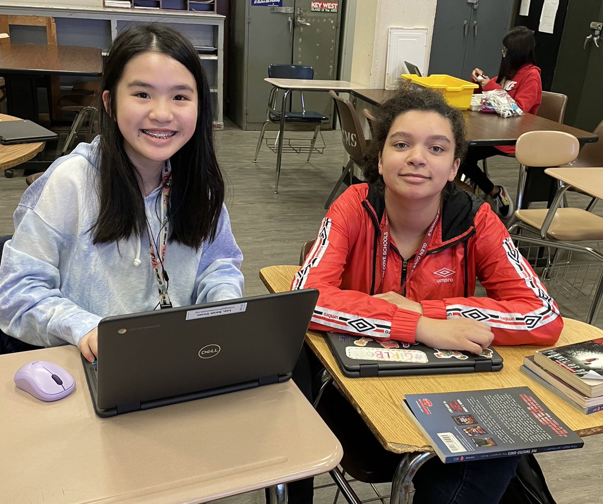 MsSilverman_'s tweet photo. Robotics Club working on their projects! Tune in next week to see our progress. @LEGO_Education @GlenCoveSchools @GCSD_FinleyMS https://t.co/JObyiMmdgn