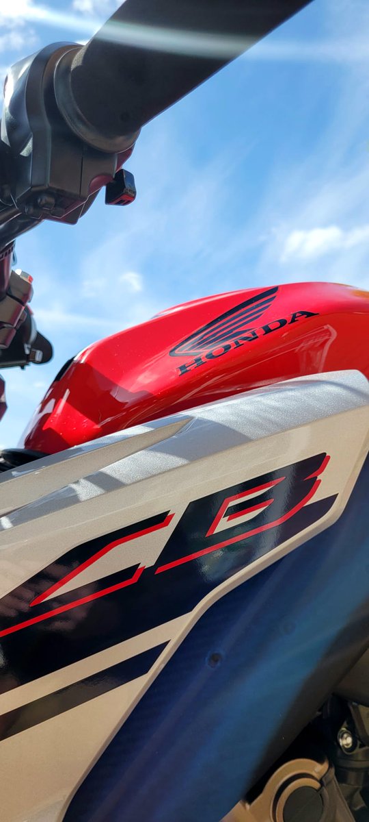 EnglishChap2's tweet image. First bike ride of 2024 done! 
Its incredible how&apos;s life&apos;s stresses just vanish when your riding 😌

Mind = Cleared  ✅
Stress = Gone  ✅
Out look in life = Great  ✅
Future = Bright  ✅
Cobwebs = Gone  ✅

#motorbikelife #motorcycle #motorcycling #motorbike #MentalWellness #ride