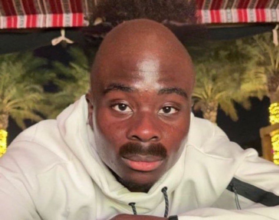 New nandos sauce &amp; snickers out now tho 👍🏾