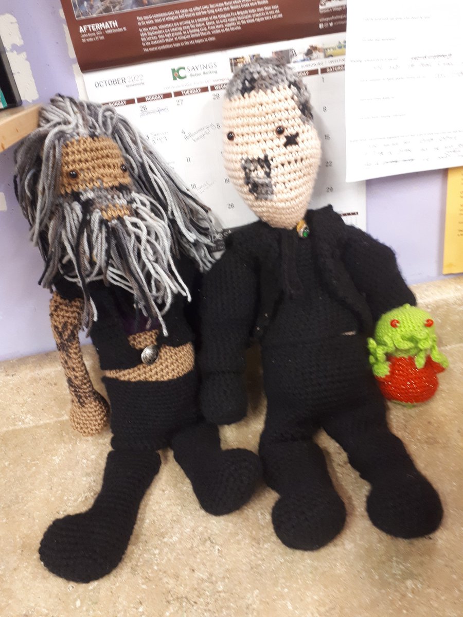 izvelyn_truther's tweet photo. #IzzyIsAgain Yarn Izzy &amp; husbands https://t.co/5z34cyzT8n