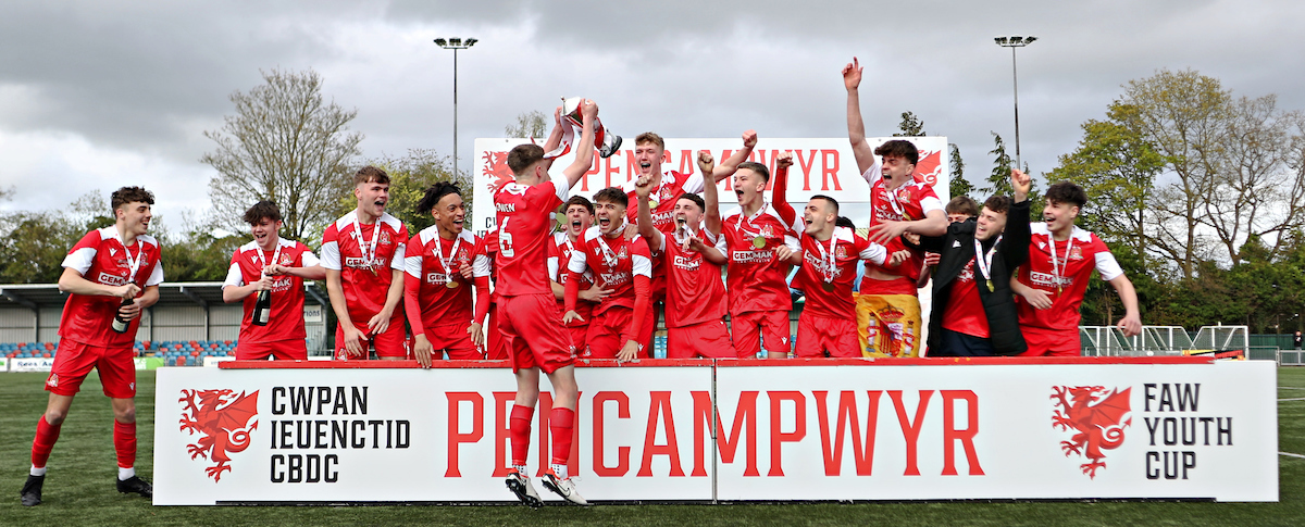 Llongyfarchiadau <a href="/bflafc/">BFL AFC</a> / <a href="/bflacademy/">Briton Ferry Llansawel Academy</a>! 👏

Briton Ferry Llansawel have won the FAW Youth Cup following a 6-2 victory over Barry Town United in Newtown. 

#FAWYouthCup