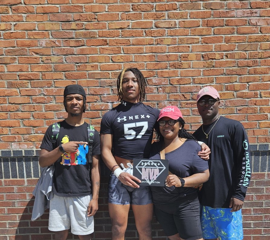 AbramTriston's tweet photo. I’m coming. ⏳
Blessed to be chosen as the MVP!!!
#workdontstop 
@DemetricDWarren @TheUCReport https://t.co/c7uZqTIJvh