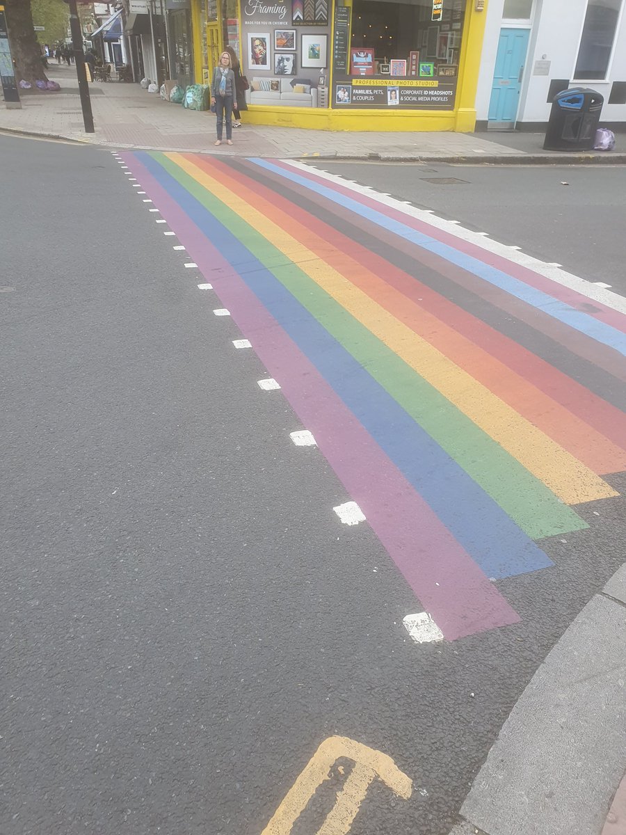 Look at this gay shit on Chiswick high street