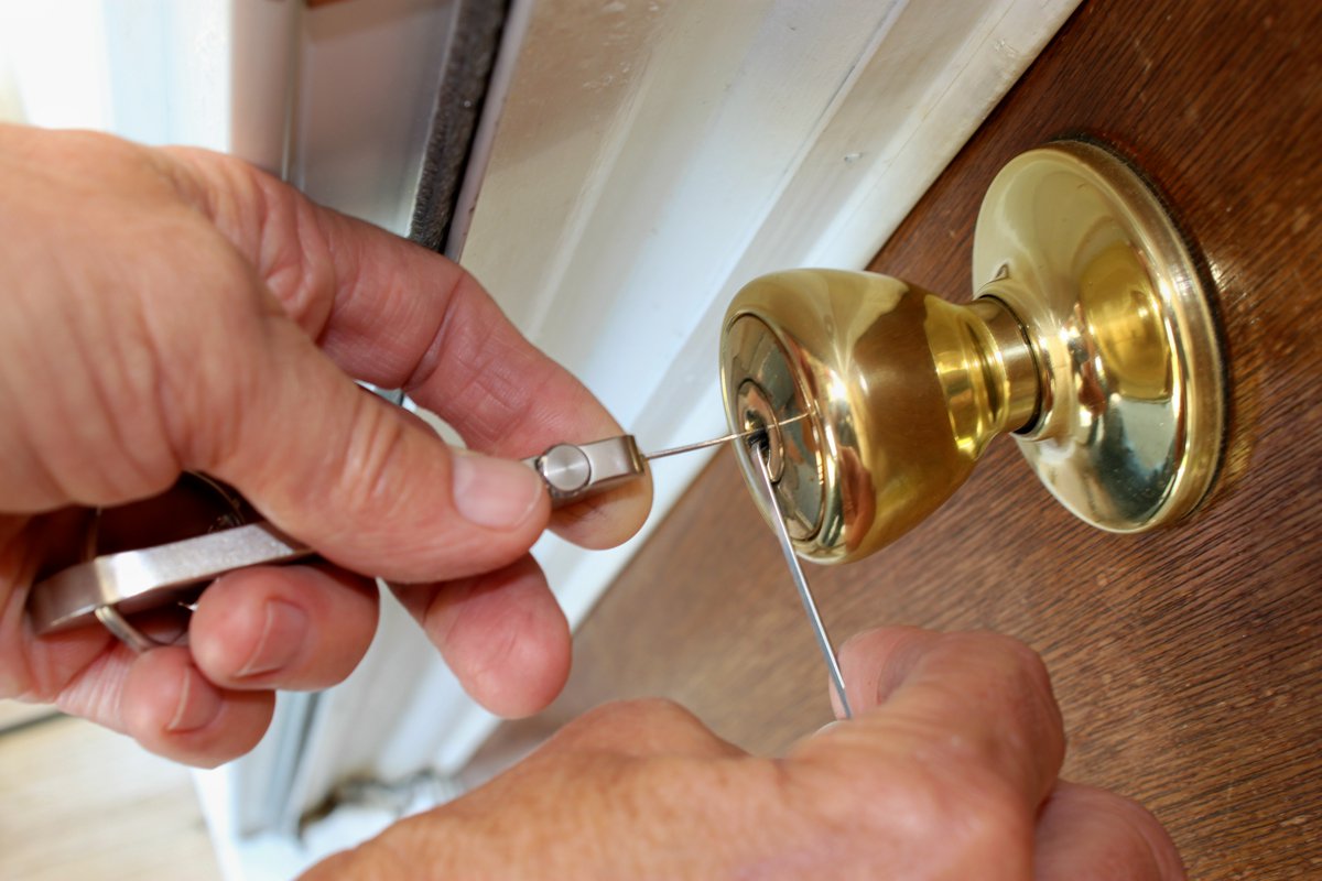 Lost your key? Locked out of your home?... Easykeys Locksmiths Nantwich can usually get to you within 30 minutes  #locksmiths #localLocksmith #keycutting #LockSnapping  #VulnerableLocks #BurglaryPrevention #lockpicking #lockchanges #nantwich easykeyslocksmiths.co.uk/locksmith-nant…
