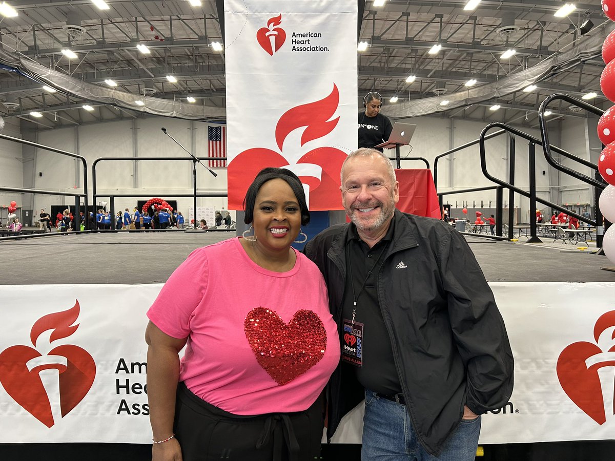 DaveAllenShow's tweet photo. Honored to co-emcee the 40th Anniversary of the #SyrHeartWalk with @IrisOnTV from @NewsChannel9 at @OnondagaCC https://t.co/Kwk5u82O46