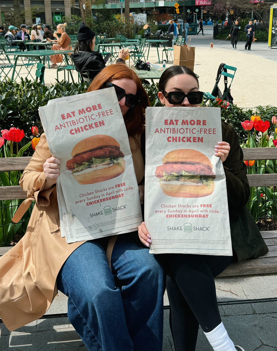 shakeshack's tweet photo. BREAKING NEWS 🚨‼️

FREE Chicken Shacks*, every Sunday in April. No antibiotics, just goodness. 

Use code: CHICKENSUNDAY. *Terms apply including $10+ minimum purchase: https://t.co/sVZhhuE4aD https://t.co/glOeC0Ch7H