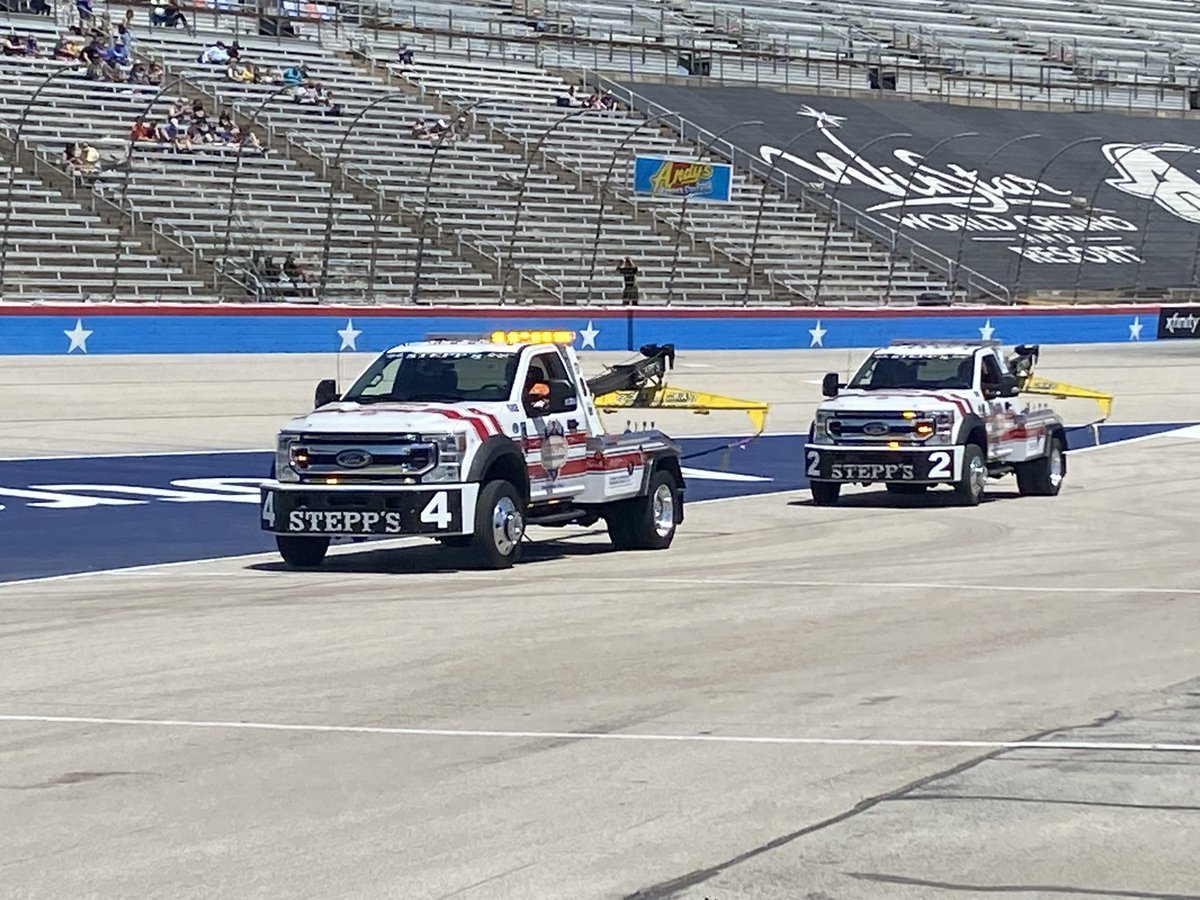 SteppsTowing's tweet photo. It’s race day y’all!🏁 #TeamSTEPPS two STEPPIN’ to y’all from the #LoneStar state of #Texas. Let’s go racing!❤️🤍💙

#Wrecker #Tow #Towing #Transport #AutoParts #TowExperts #Racing #Drivers #RaceTeam #RaceRecovery #RaceResponder #RaceTrack #RaceSafety #RecoveryResponse #Safety https://t.co/XtObYTg9OO