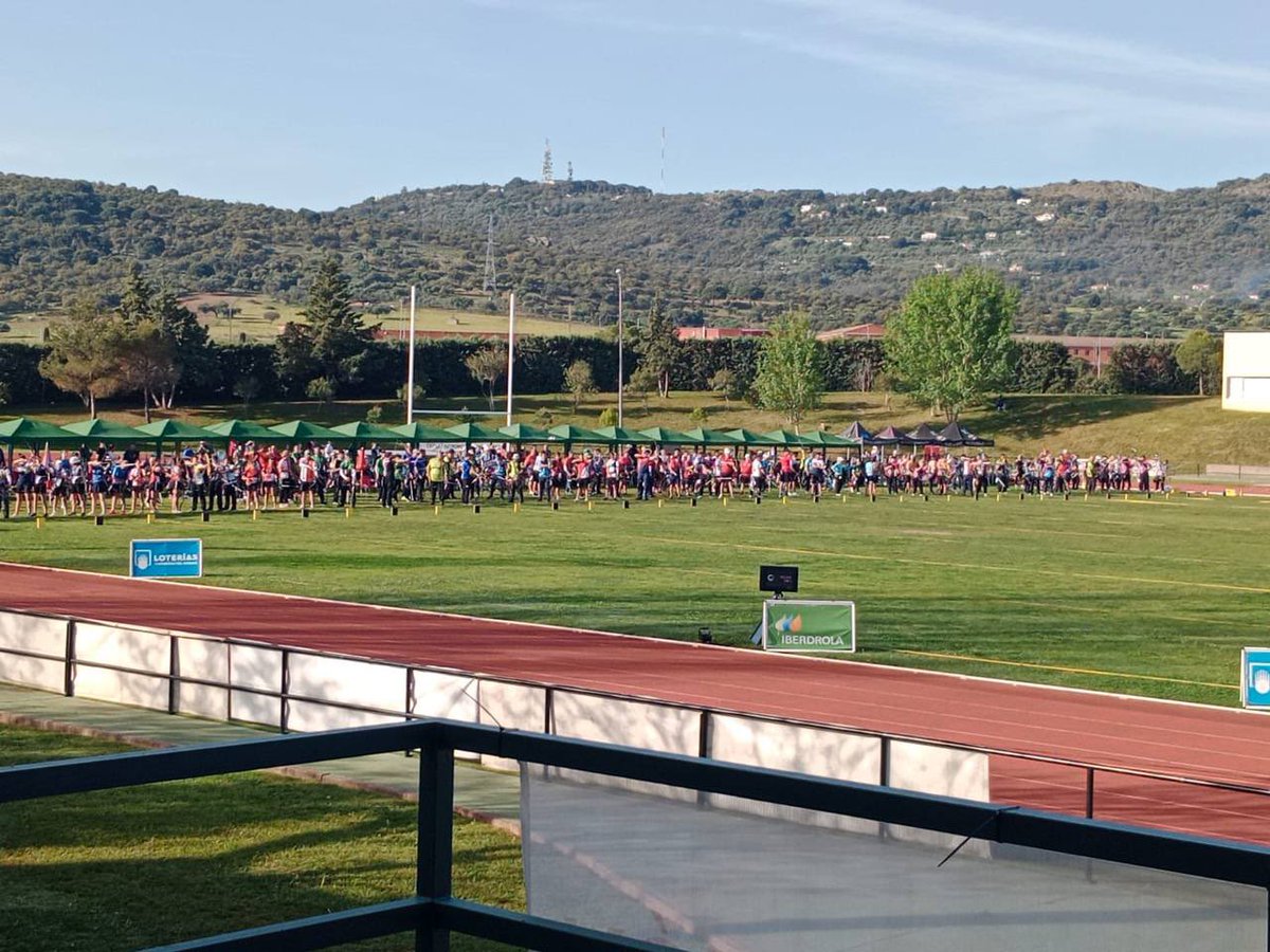 DiputacionCC's tweet photo. 🏹 Gran Premio de España IBERDROLA de Tiro con Arco “CIUDAD DE CÁCERES”, celebrado en el complejo deportivo “El Cuartillo’ de la Diputación de Cáceres. 

#deporte #tiroconarco #elcuartillo #tudiputación https://t.co/xJEbACYt4T