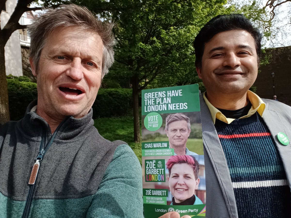 A big thank you to Debajyoti Das from @RBKgreens for helping out today to deliver our newsletters for myself and @ZoeGarbett in Richmond. Getting our message across with only a few weeks until the election. @RTGreenParty