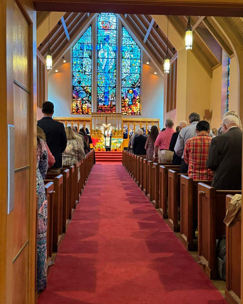 First Presbyterian #Pottstown #NewYork worship on Easter Sunday 2024.
#sanctuarySunday 
#Presbyterian #pcusa @SynodNE #Easter #Easter2024 #EasterSunday2024 #StainedGlassSunday