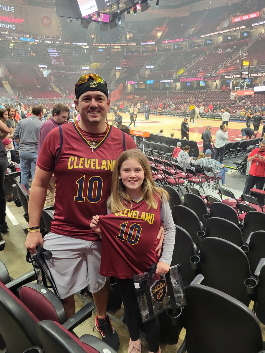 coachhendu's tweet photo. #letemknow family cavs game. https://t.co/NcZV7815Md
