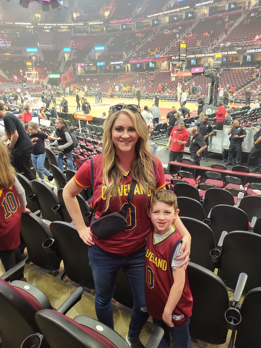 coachhendu's tweet photo. #letemknow family cavs game. https://t.co/NcZV7815Md