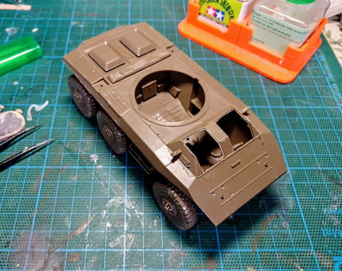 johnMbrooks72's tweet photo. Tamiya M8 Greyhound update .... Hull more or less complete, need to add some wires.
Upper Hull started, will keep separate for now.
That will do for today, back to work tomorrow
#5amstart
#M8
#Nomudguardsorfenders https://t.co/ETJE8naanU