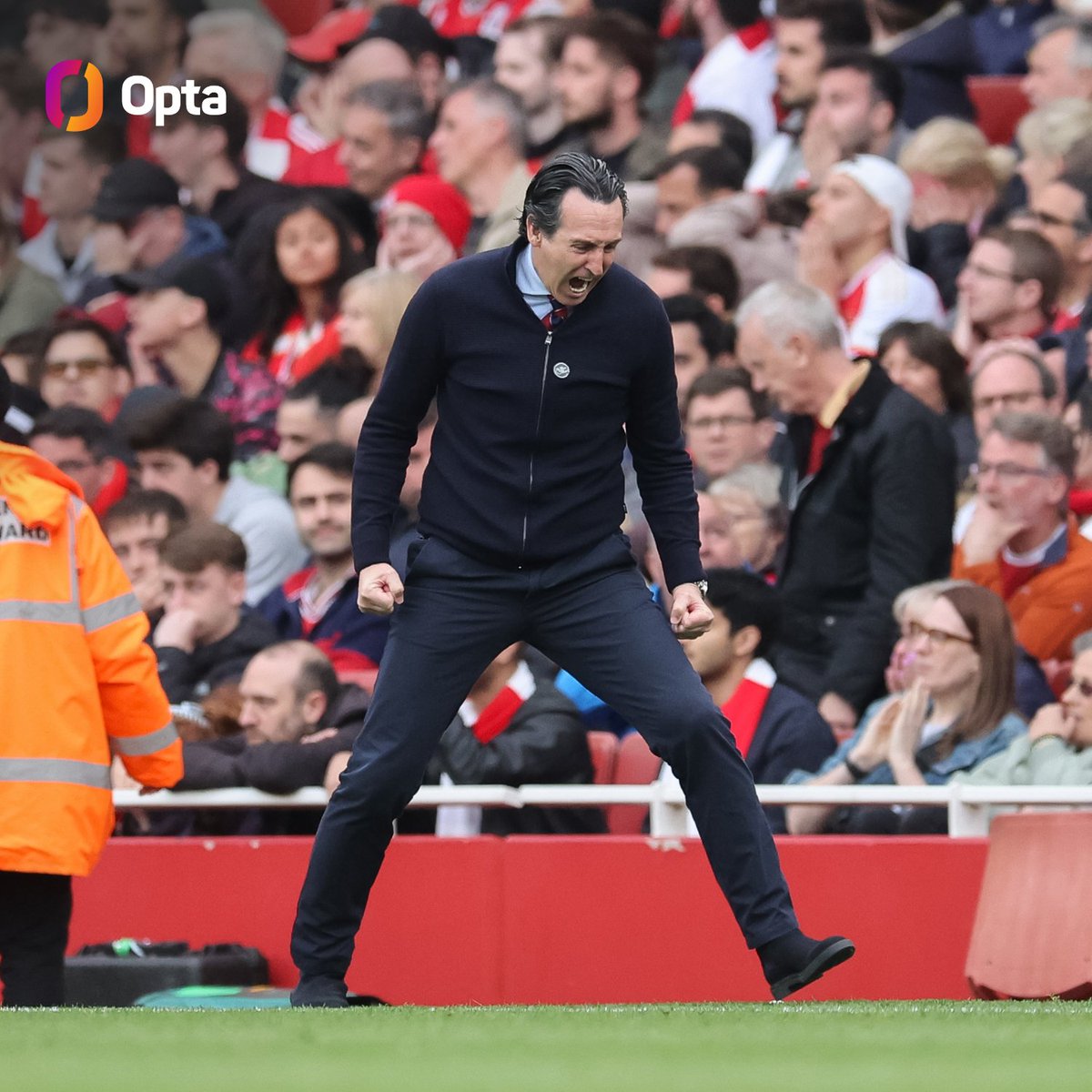 2.26 - Unai Emery averages 2.26 points-per-game in the Premier League at the Emirates Stadium, the highest rate of any manager with 10+ games at the stadium in the competition, ahead of Arsène Wenger (2.22) and Mikel Arteta (2.11). Fly.