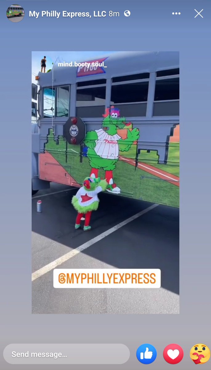 BrianMooney31's tweet photo. This is what it's all about! Let's go Phils! @myphillyexpress @Phillies @TMacPhils https://t.co/xVx95Z6EbX