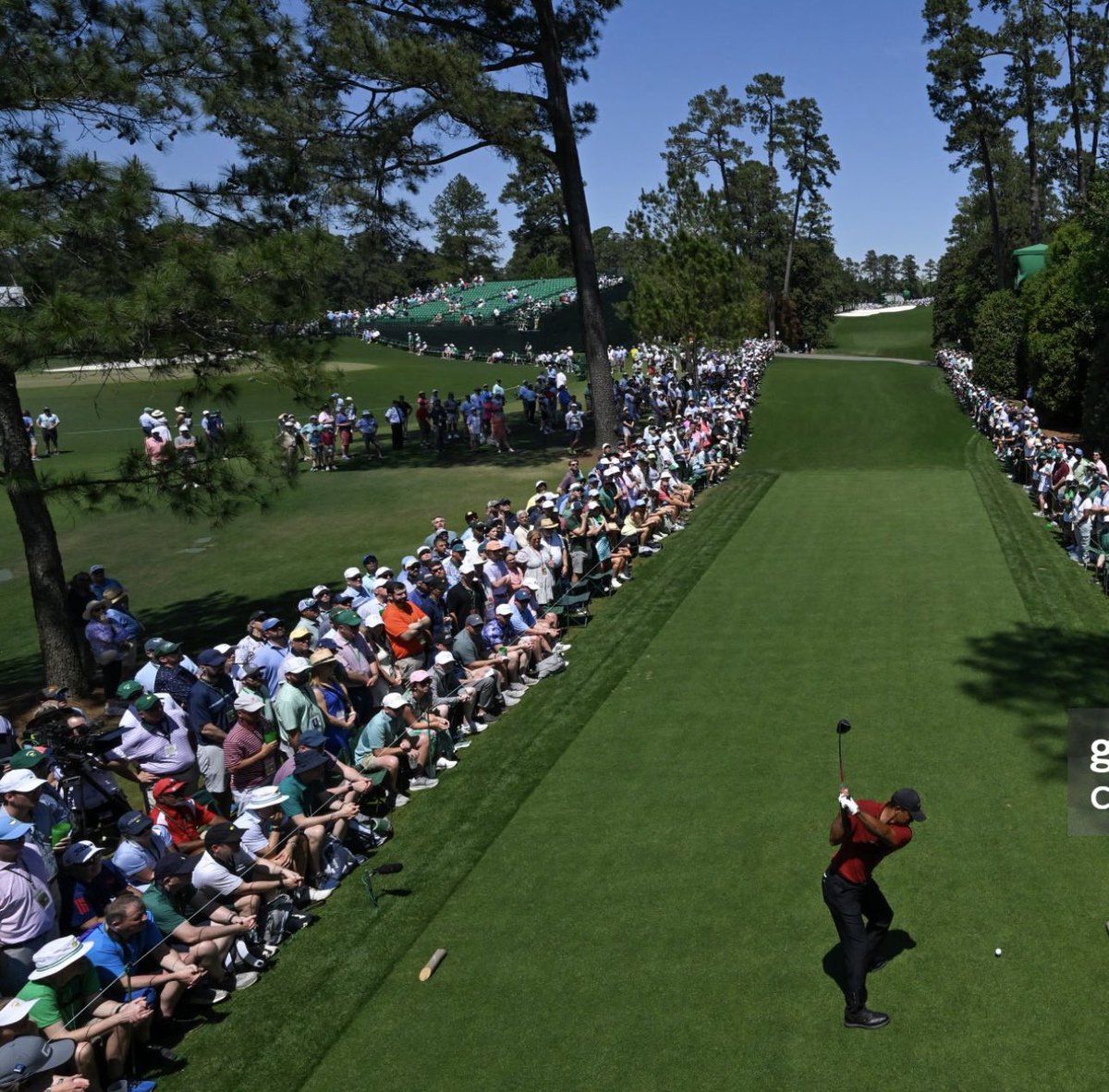 🚨🐅✅ TIGER WALKS 72 AT AUGUSTA — Tiger Woods has completed 4 tournament round at #TheMasters, successfully completing the tournament with a +5, 77 on Sunday. (Via @BJared94)