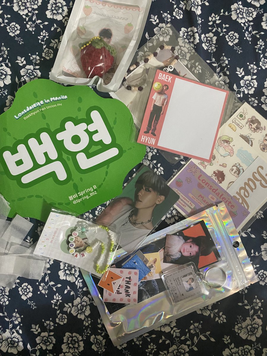 Pumasok lang sa loob ng araneta tas umuwing may freebies 🥰🥰