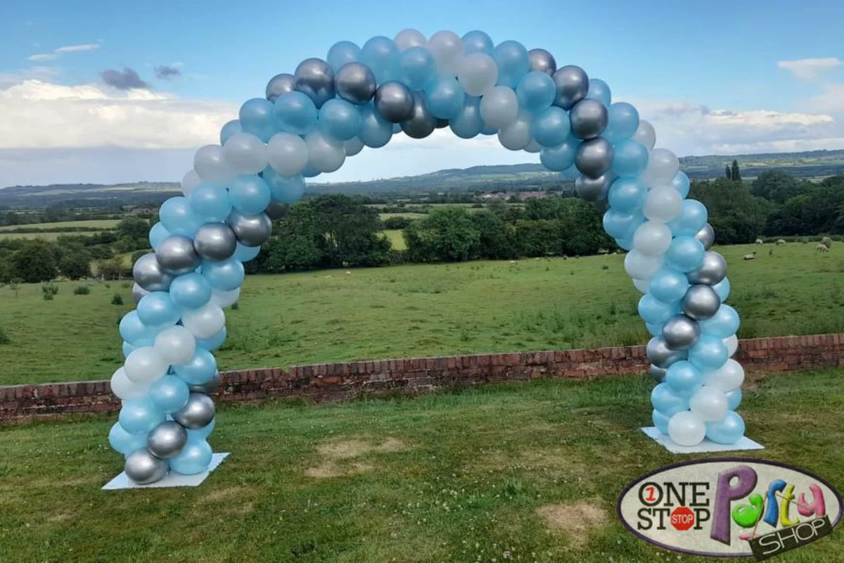 What’s more stunning… the balloon arch or the backdrop? Hint… you are right either way! #weddingday #weddingideas #weddinginspiration #weddingplanning #balloonsdecoration #balloonideas #balloonsarefun #loveleam #leamington #warwick #coventry #stratford #rugby