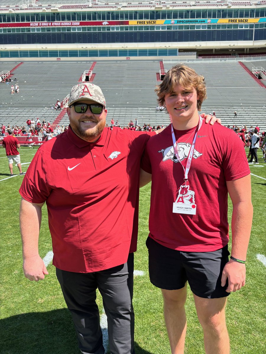 I enjoyed my time visiting The Hill @RazorbackFB this weekend! It was exciting to see the OLine go to work! Had a great visit with @CoachMateos! Can’t wait to come back in the summer! #WPS🐗