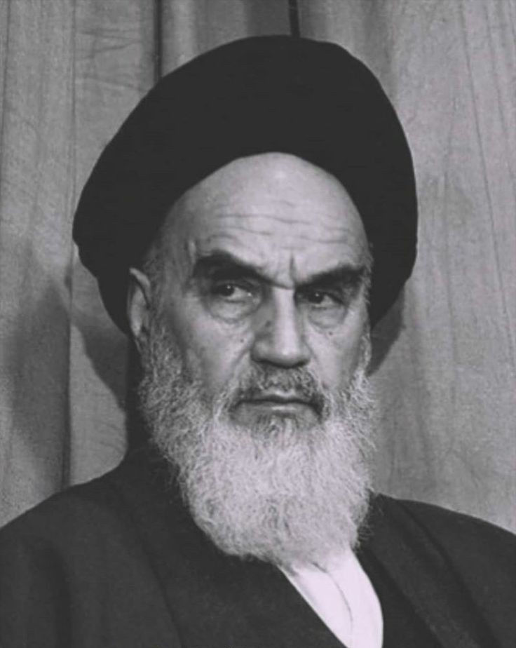 “Ey logo Khuda ki kasam! Israel jise tum ek lohe ki deewar samajh rahe ho, ye makdhi(spider) ke jaale se bhi kamzor hai.”🔥 _Ayatullah Khomeini_ #IStandWithIran