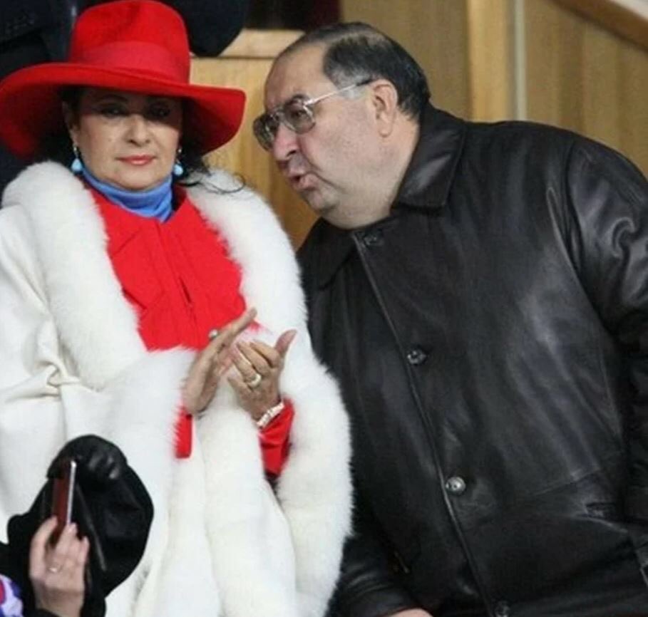 Алишер усманов биография жена фото Last month, as a grom in the midst of a clear sky, he announced that Usmanov had
