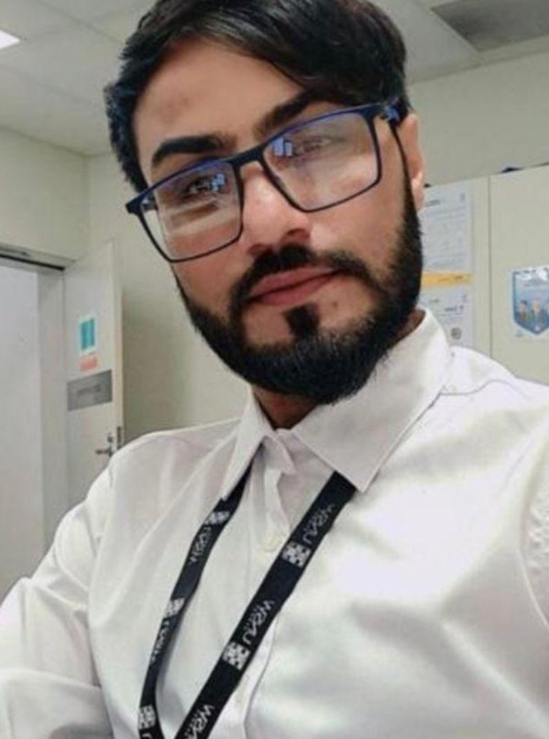 Bushra1Shaikh's tweet photo. Faraz Tahir, 30, tragically lost his life while serving the public as a Westfield security guard during the Sydney Mall attack. He was a refugee from Pakistan. He had only been in Australia for a year.

Remember him. A Muslim immigrant who tried to protect others from harm.
🙏🏽 https://t.co/5mCupcwVdt