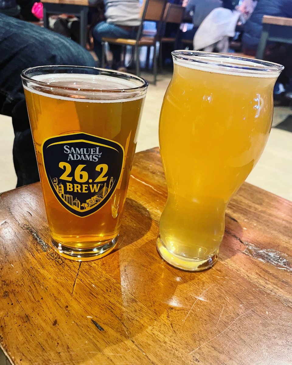 TravisThomasExp's tweet photo. Blessed To Have A Family #sundayfunday In #Boston For #marathonweekend Taking In All The Sights, Sounds &amp; Suds 🍻#letsgocam #letsgocolt #travisthomasexperience https://t.co/8RR903BpR1