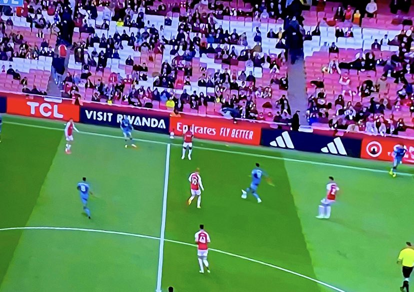 Arsenal, what a soulless club its become. No noise , half and half scarves everywhere and empty seats 20 mins from the end. Grim